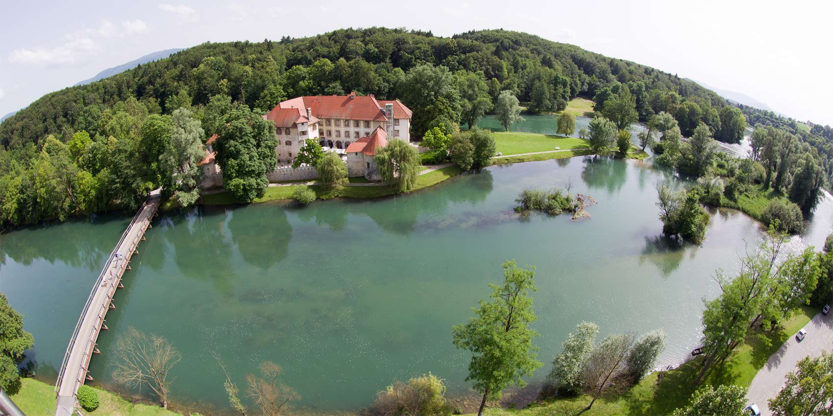 Otočec. Vivi le tue passioni.