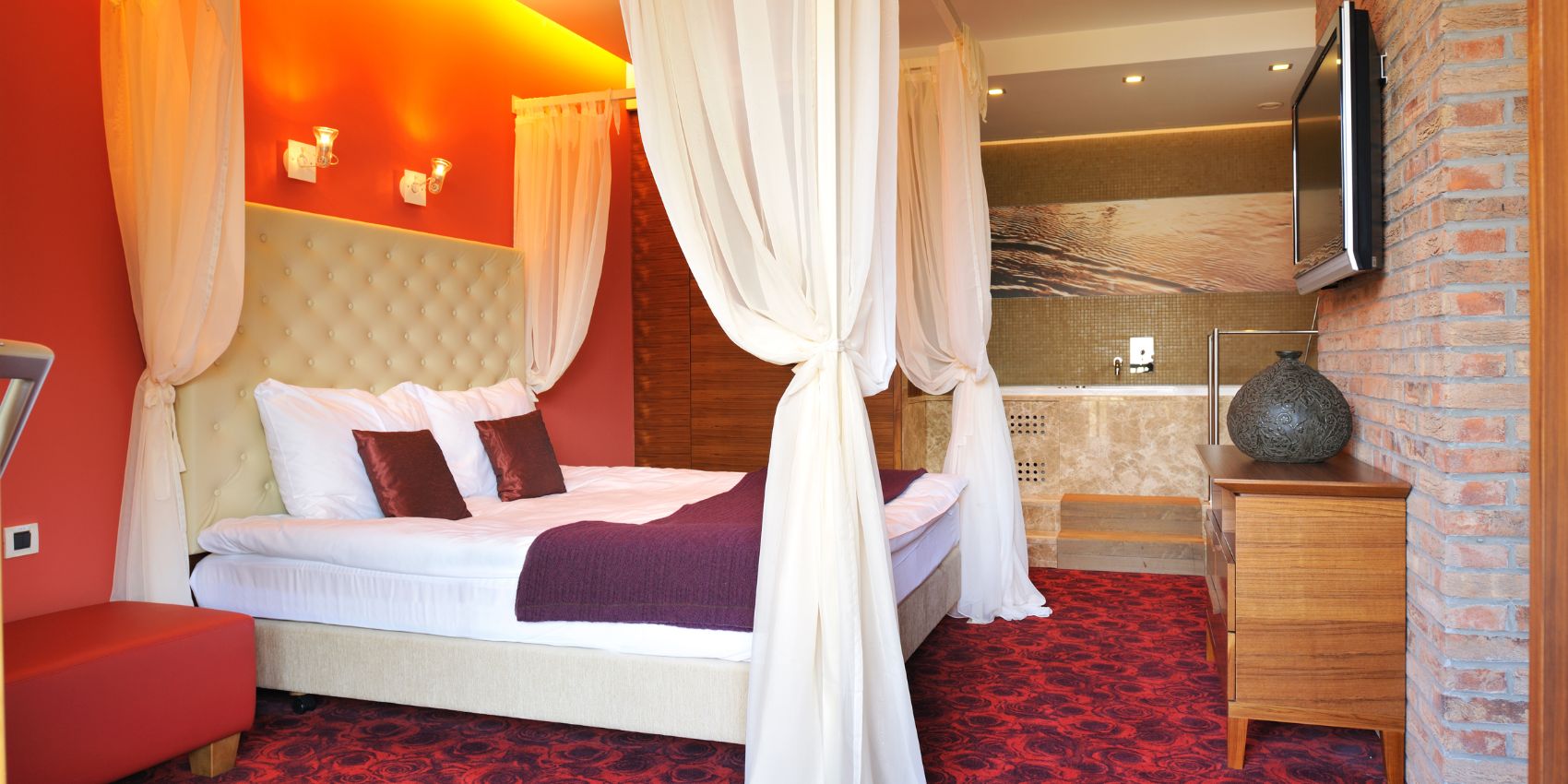 Terme Dolenjske Tolice hotel balnea postelja z baldehinom3